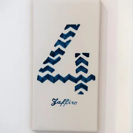 Gemmis In אכסניה