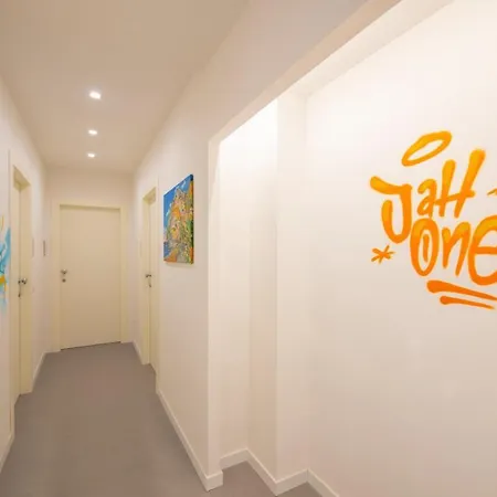 Gemmis In אכסניה פומפיי