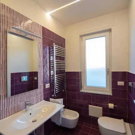 Gemmis In * פומפיי